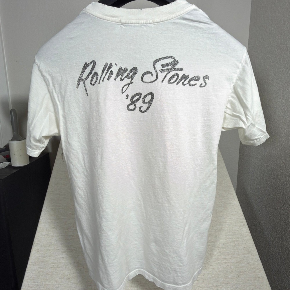 Daydreamer Rolling Stones Tee Womens S 1989 Tour Graphic White Distressed USA - Picture 2 of 7